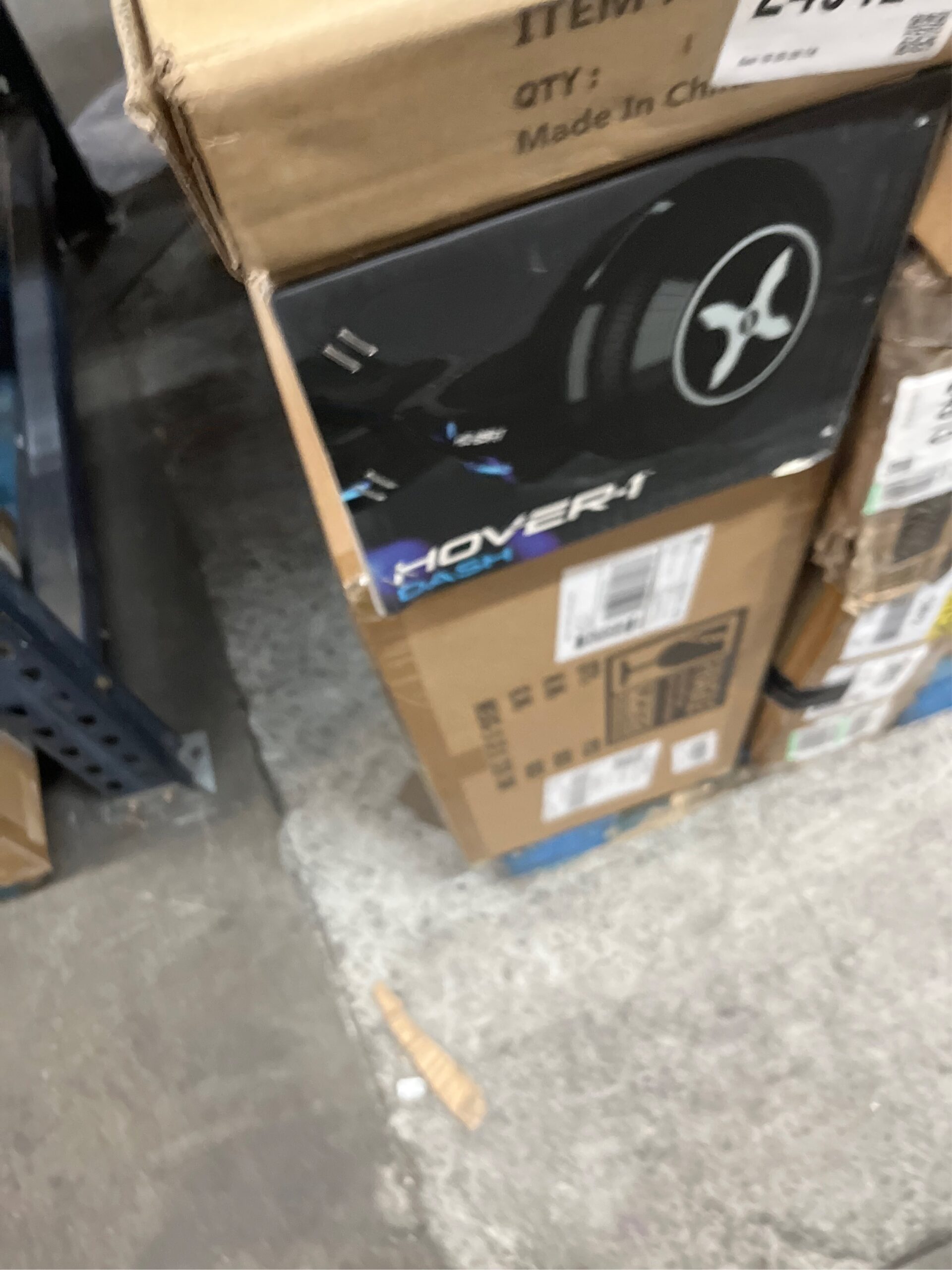 AUCT 24918 - $165 Hover-1 Dash Self Balancing Scooter with 5 mph Max Speed, Dual 75W Motors, 6.3" Tires - Image 5