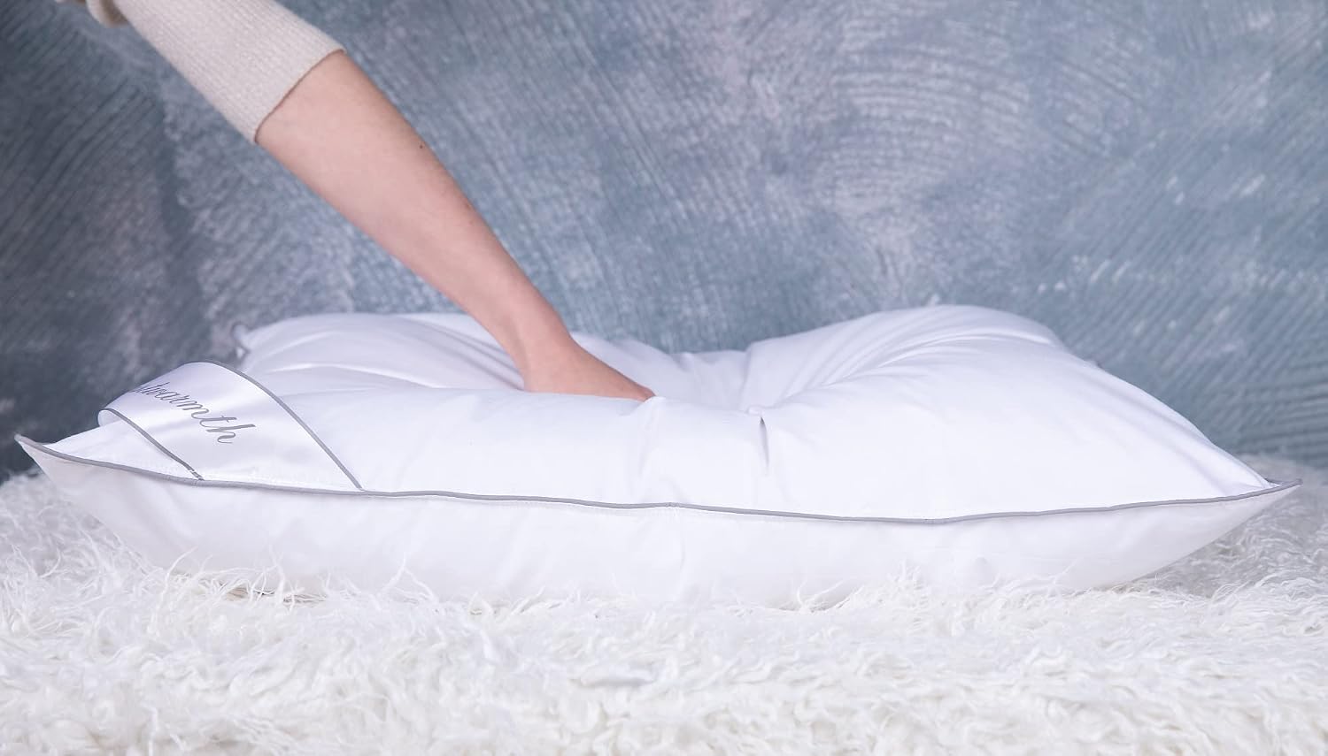 AUCT 23153 - Set of 2 Goose Feather Down Cooling Pillow for Back, Stomach or Side Sleepers 2 Pack,100% - Image 4