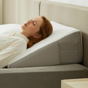 AUCT 23248 - Bedluxe Wedge Pillow, 10 inch Bed Wedge Pillow for Headboard, Pillow Wedge for Acid Reflux