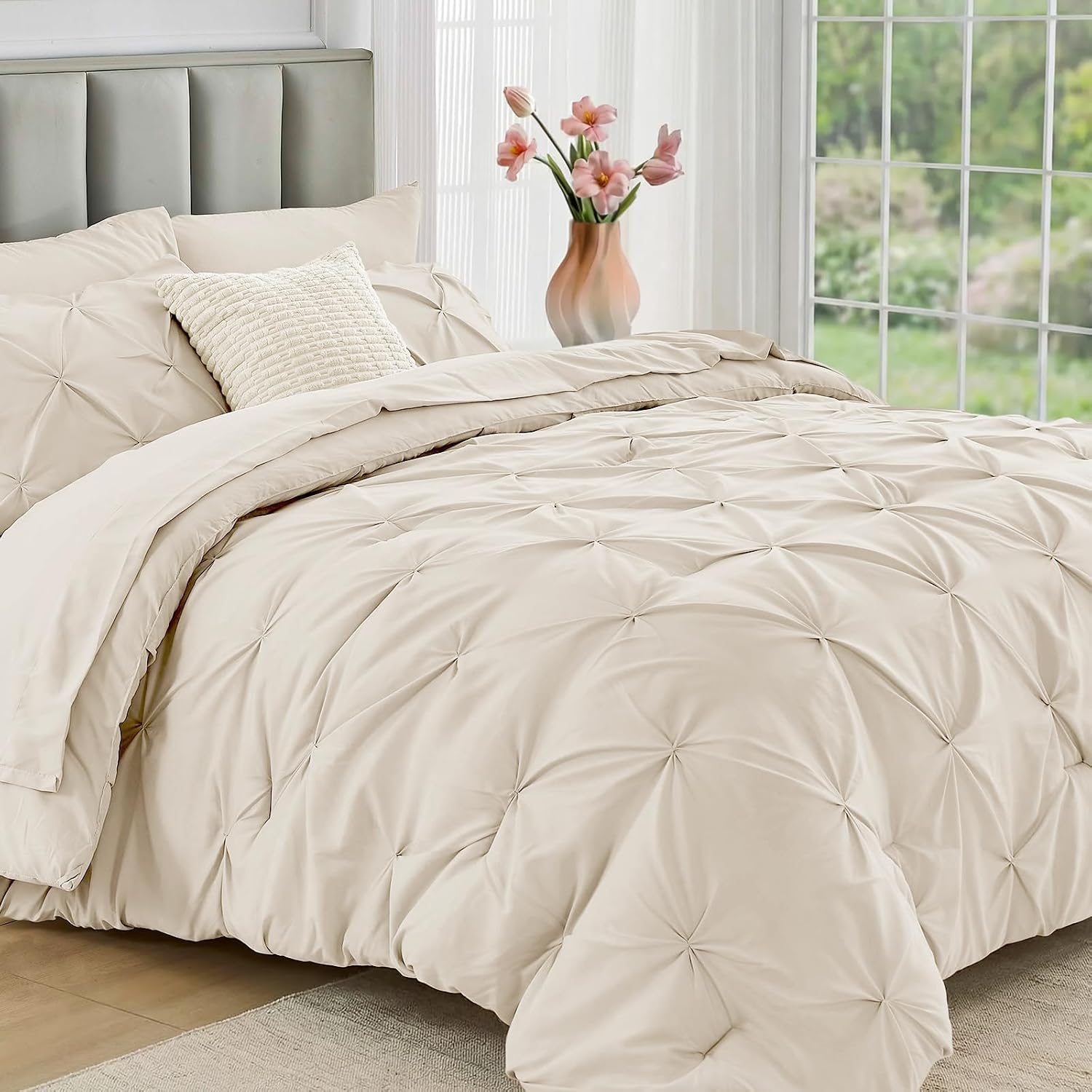 AUCT 24987 - JOLLYVOGUE King Size Comforter Set 7 Pieces - Bed in a Bag King for All Season, Pintuck Be