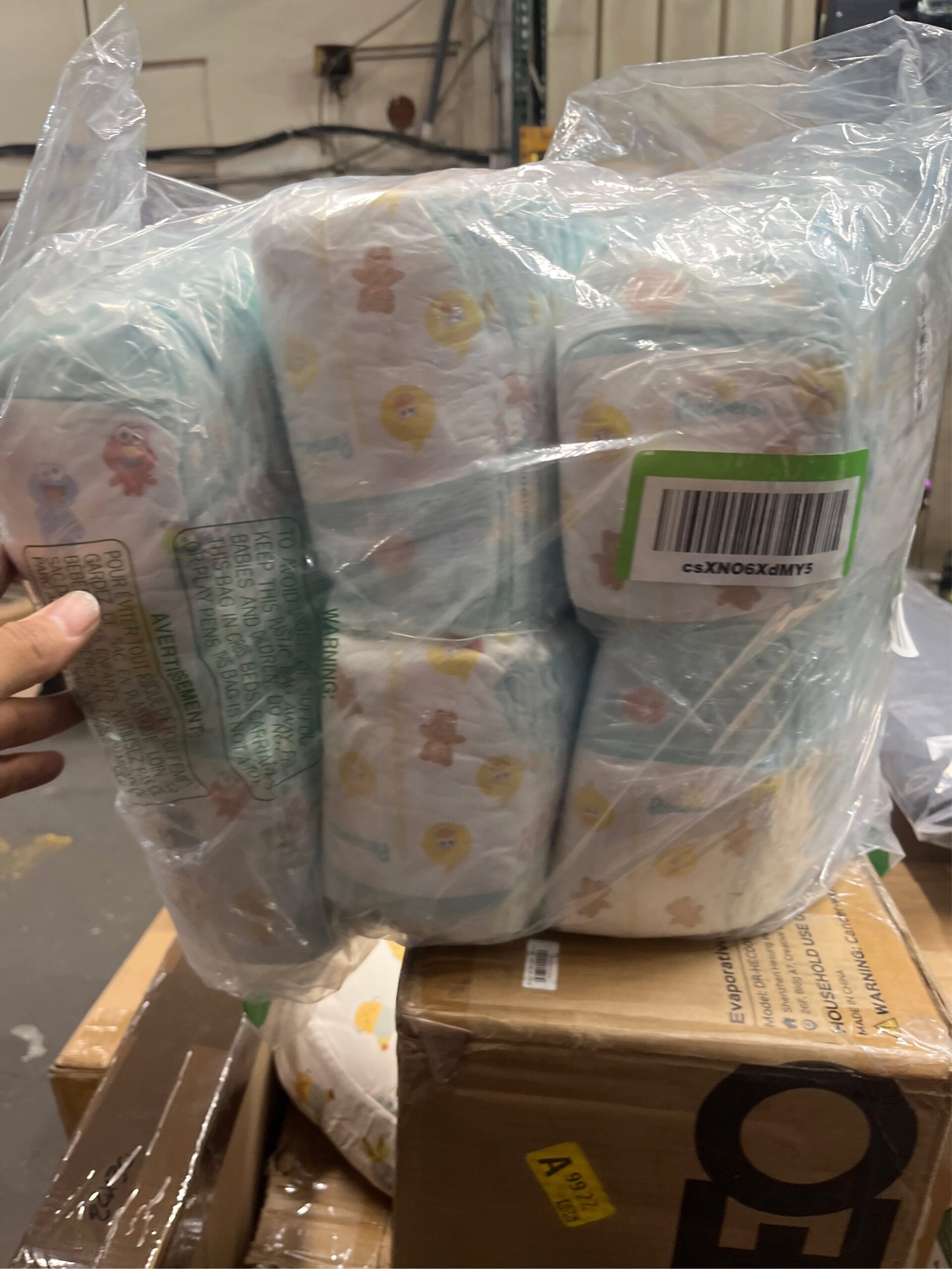 AUCT 24816 - Pampers Baby Dry Ultra Cushiony Diapers, Size 1 (8-14 lbs), 204 Count, Up to 100% Leakproo - Image 5