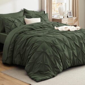 AUCT 23114 - $58 Bedsure 7pc Oversized Queen Comforter Set & Sheets, Olive Green Bedding