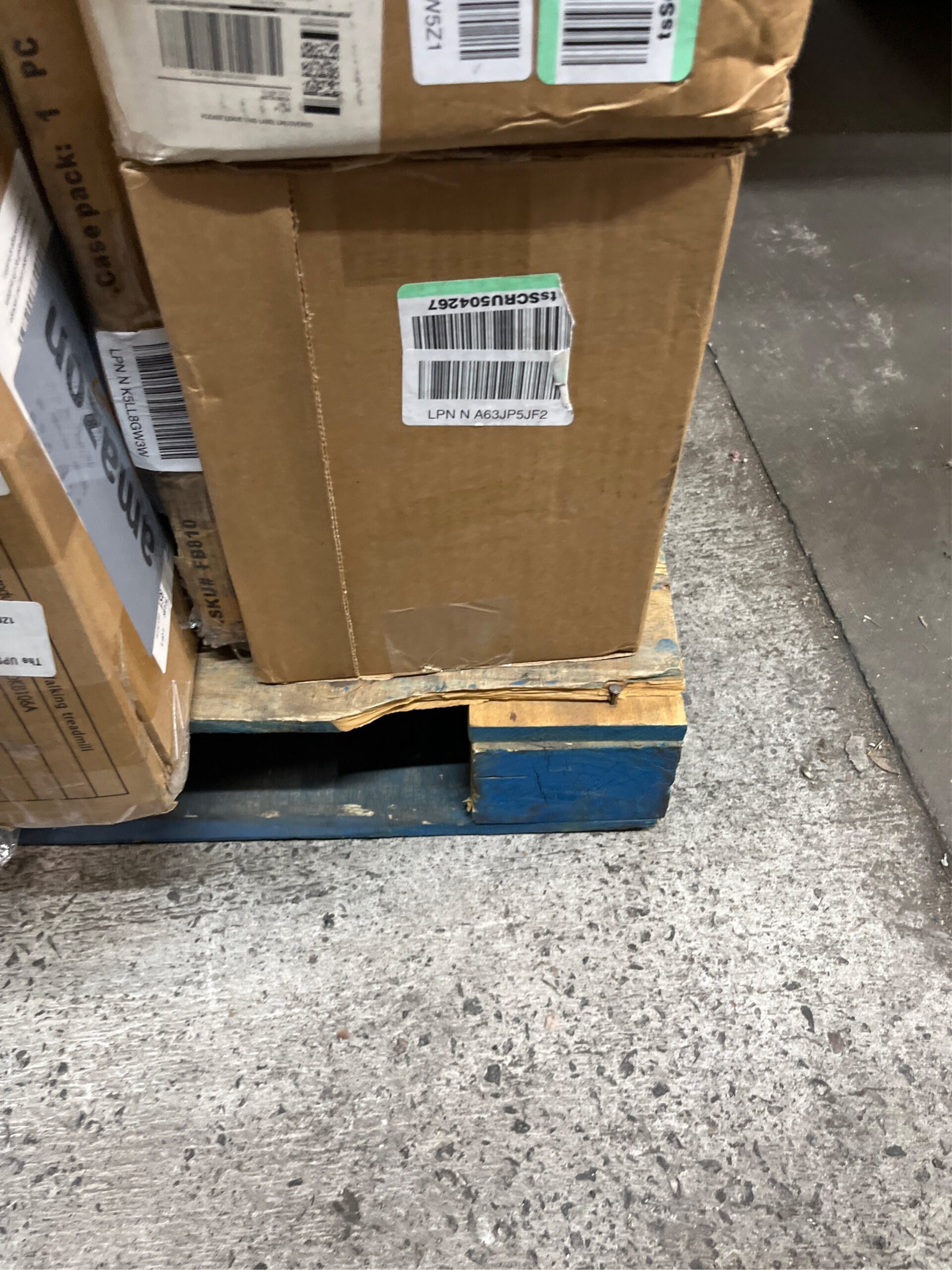 AUCT 22917 - $87 Box Spring Full 5 Inch Low Profile Mattress Foundation with Fabric Cover - Image 5